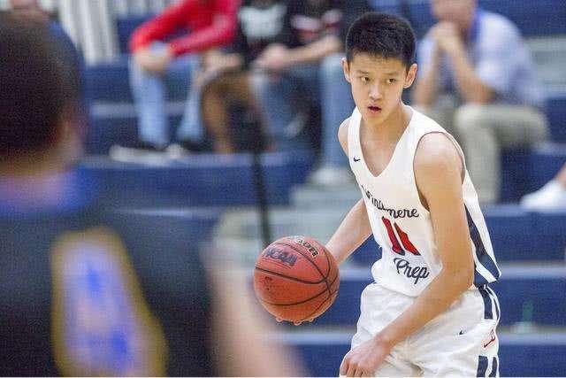 北大男篮明星王少杰背后的爱情故事，篮球与爱情的双重奏