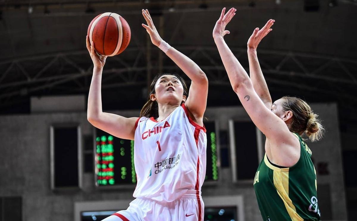 女篮中国对澳大利亚，一场激情与技巧的较量