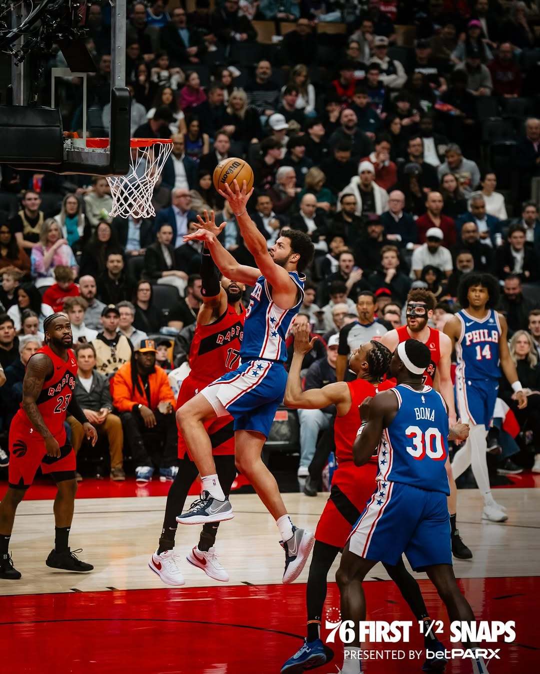 76人VS猛龙，一场激烈对决的背后故事