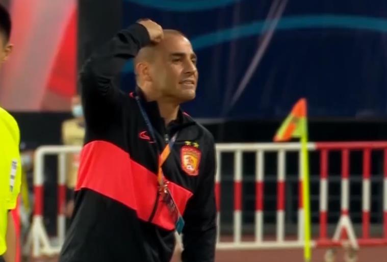 郑智之踢，一场足球场上的误解与反思