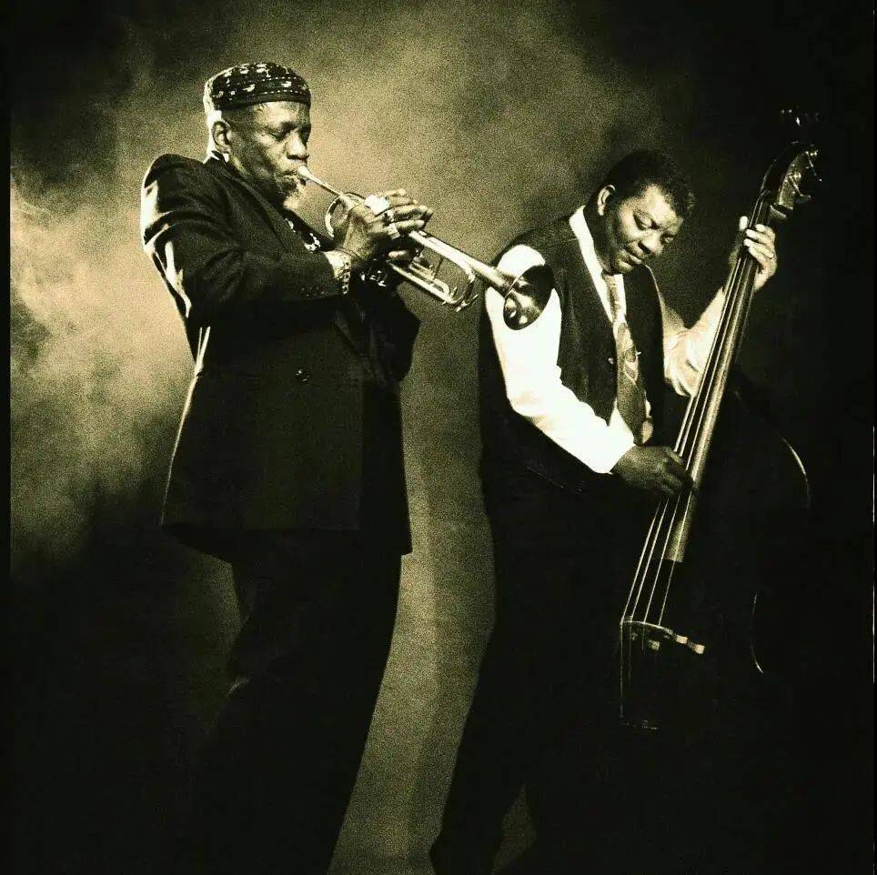 爵士乐的灵魂之音，探索爵士乐乐器的多样魅力