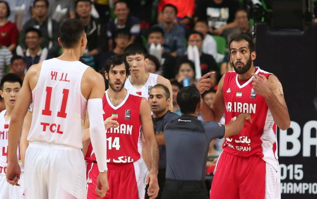 哈达迪与易建联，球场上的不和谐音符