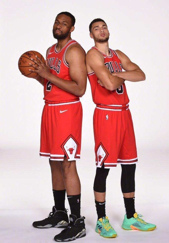 扎克拉文，篮球场上的年轻风暴——他的年龄与成长轨迹