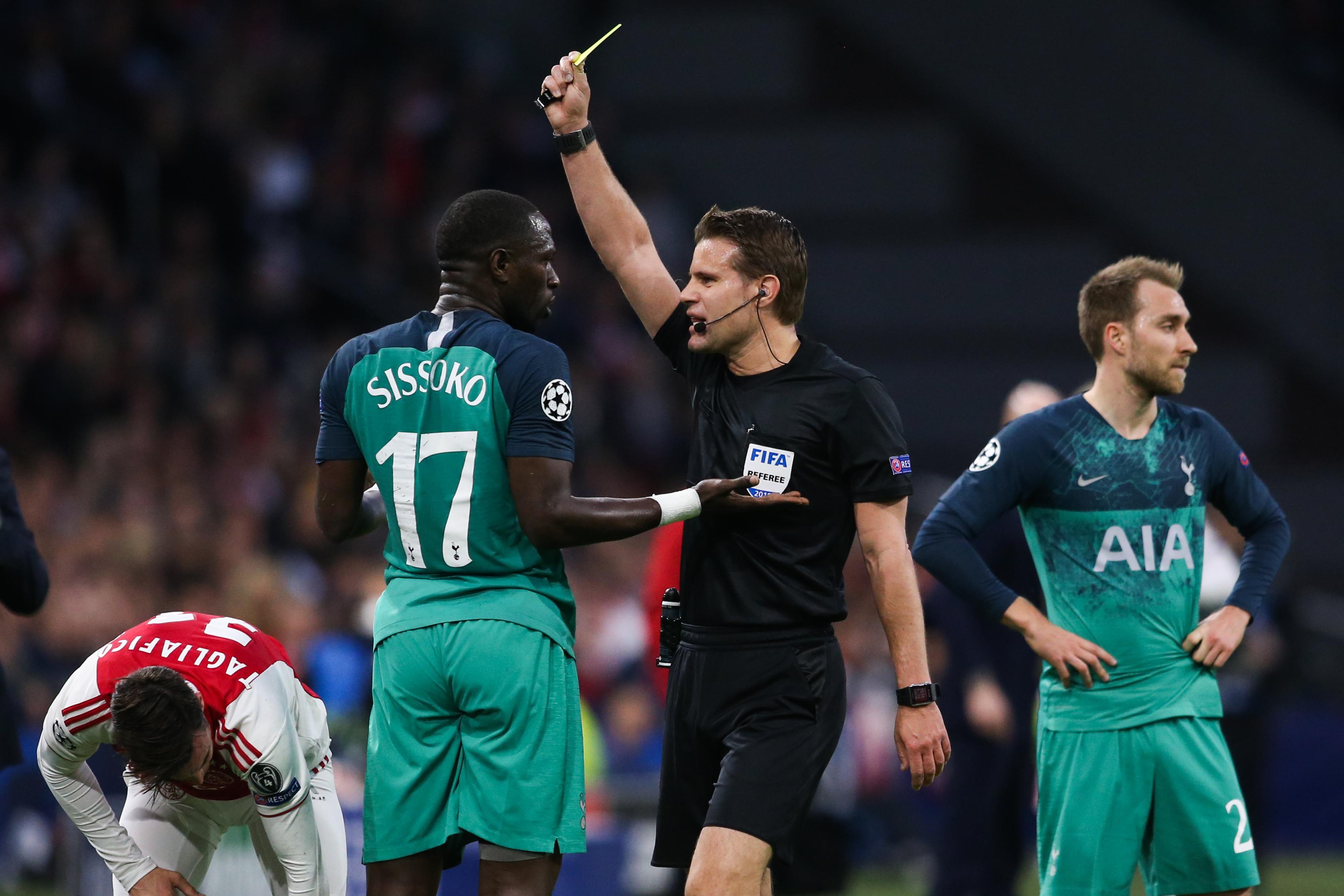 欧冠联赛，全球最盛大的足球俱乐部赛事解析