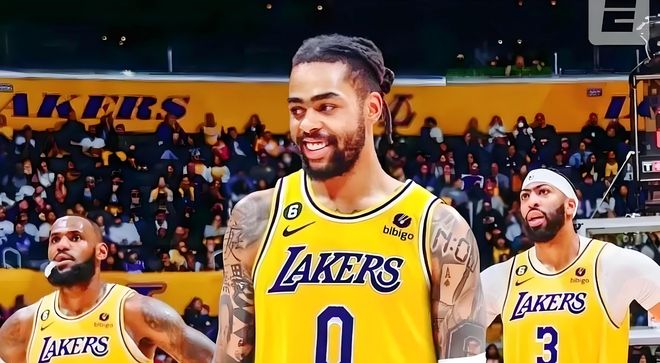 湖人新星拉塞尔，何时重返赛场，续写辉煌？