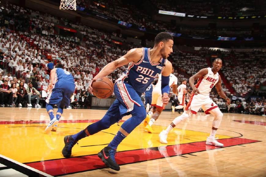 詹姆斯手多大，揭秘NBA巨星勒布朗·詹姆斯的大手之谜