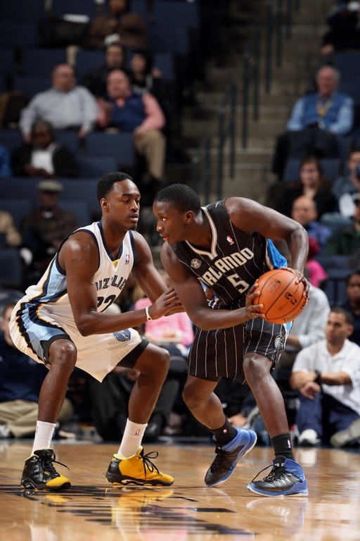 奥兰多魔术与孟菲斯灰熊，季后赛的激情碰撞