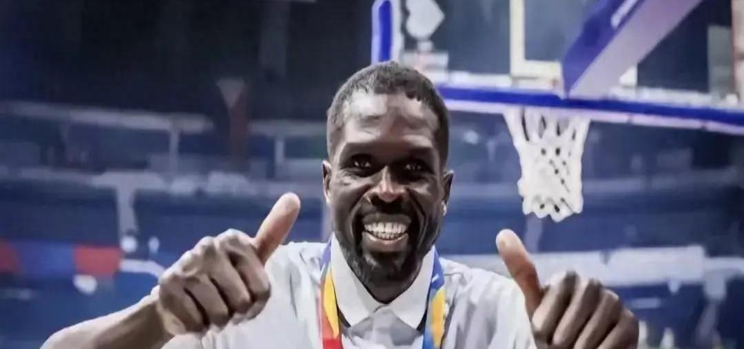 中国男篮最新赛事，挑战与希望并存的新篇章