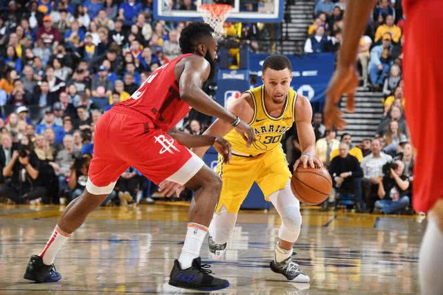 杜兰特的超长臂展，篮球场上的自然优势