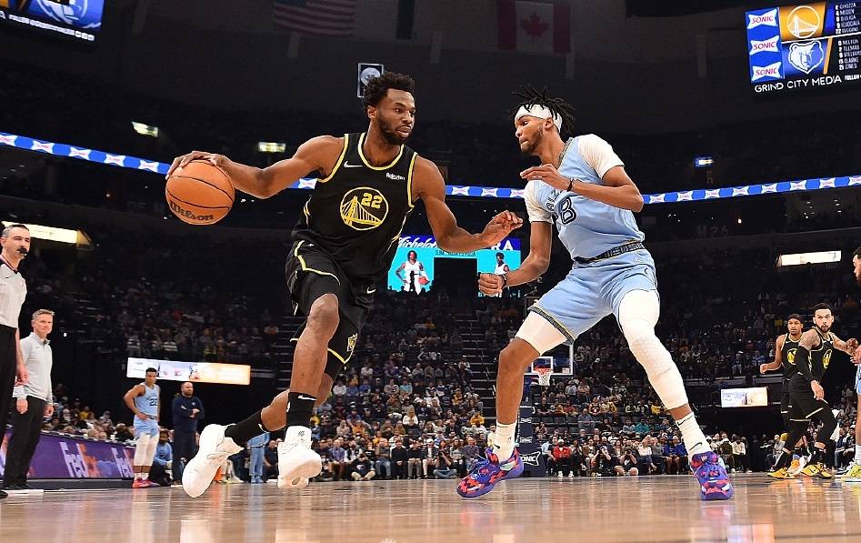 勇士与灰熊，季后赛之门的激烈角逐