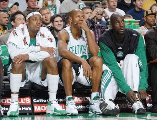 绿军不敌勇士，无缘总冠军的遗憾与反思