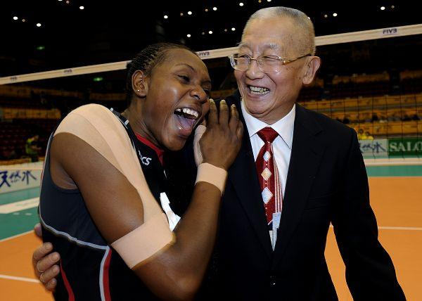 北京冬奥会，经济与社会效益双丰收，究竟赚了多少钱？