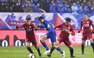 申花虹口足球场，每周几比赛的精彩瞬间