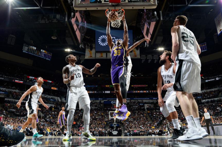 霍华德NBA生涯的财富之旅，从超人到亿万富翁的传奇