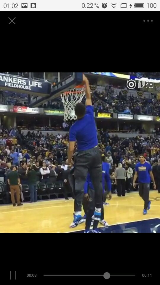 库里，篮球场上的传奇与种族色彩的误解