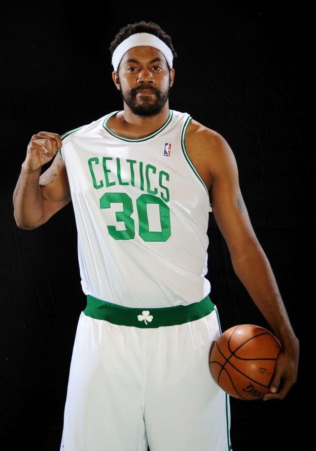 骑士VS活塞，2004年NBA总决赛的传奇对决