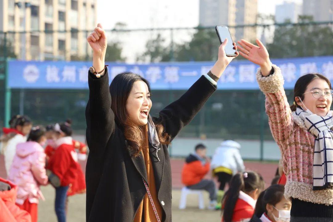 足球的魅力，基本规则与实战打法解析