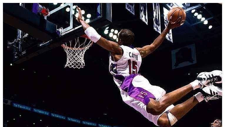 探秘科比飞跃蛇池扣篮，现实与传说的交织