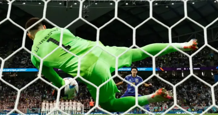 足球比赛中的1号之谜，门将的专属号码还是灵活的战术选择？