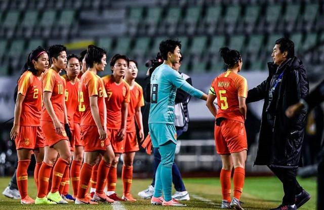 中国女足与男足，实力对比与性别平等视角下的探讨