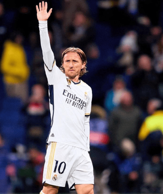 莫德里奇，皇马7号球衣的传奇书写者