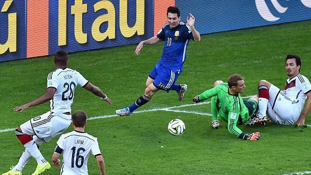 2014年世界杯决赛，德国战车与阿根廷的激情碰撞