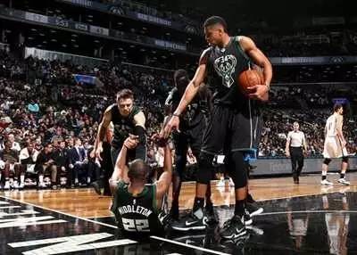 热火vs雄鹿第三场，激情碰撞，悬念再起