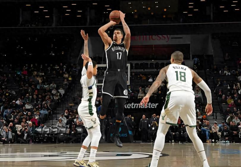 雄鹿VS篮网，字母的较量与篮球的激情碰撞