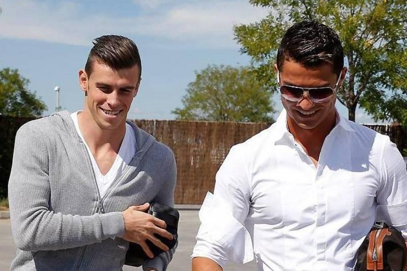 足球巨擘，C罗领衔的世界足坛前十巨星