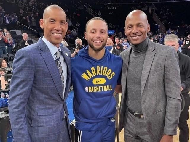 库里加冕NBA历史三分王，一记记传奇，一球球奇迹