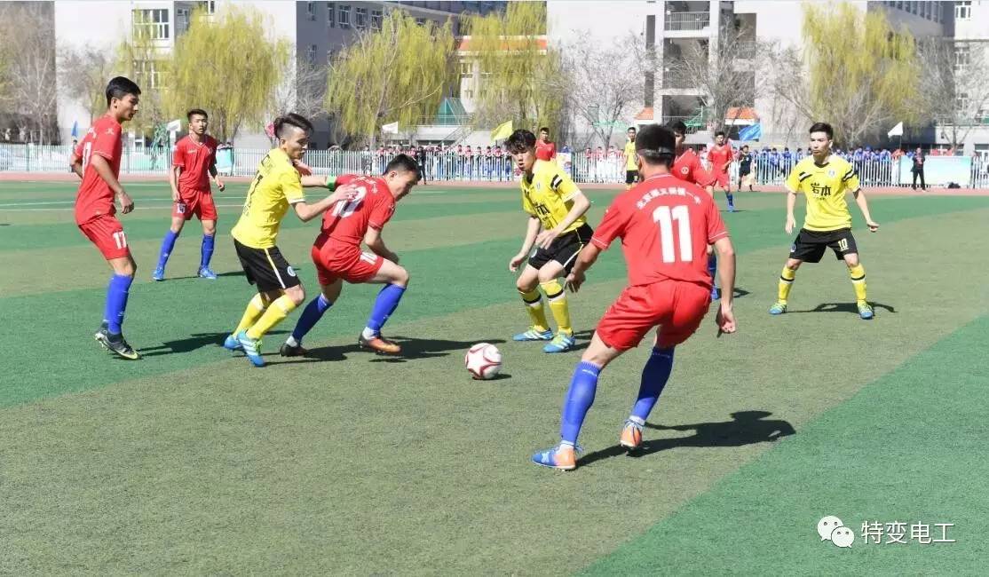 梅西与C罗，足球场上的国家之光