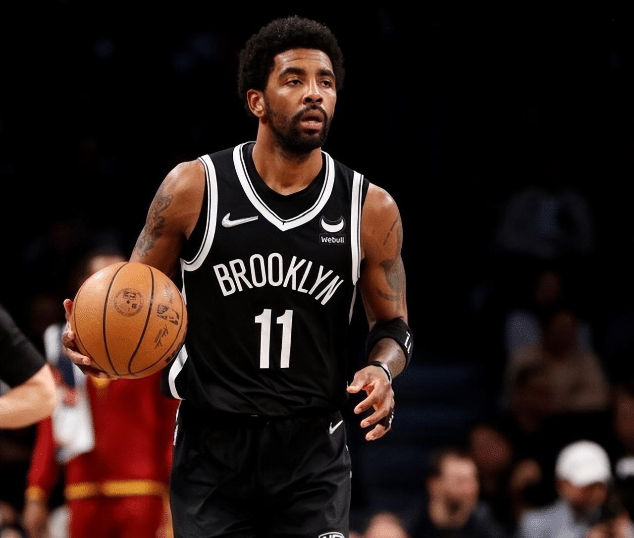 十大篮球书籍，从经典到现代，启迪篮球智慧的必读之作