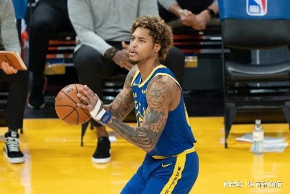 乌布雷眼中的库里，超越时代的三分球大师与领袖风范