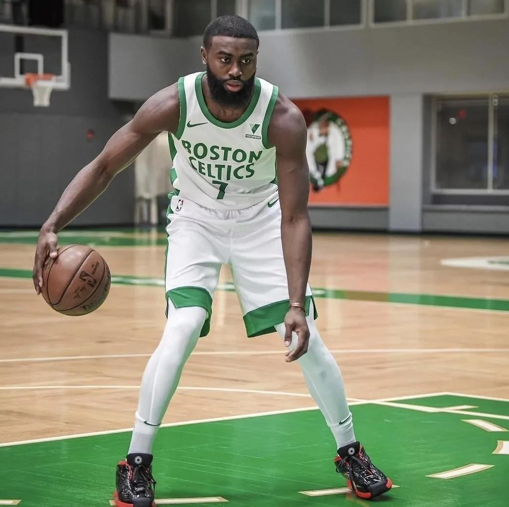 勇士的未来，下一个赛季的交易与挑战