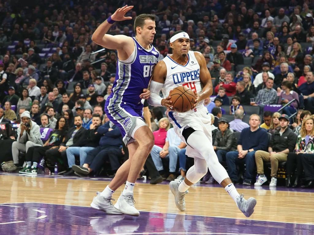 2019年费城76人队球员名单深度解析