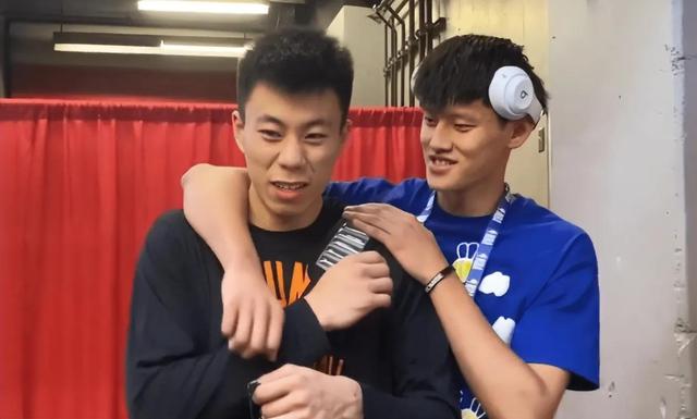 谁更胜一筹，张镇麟与曾凡博的篮球对决