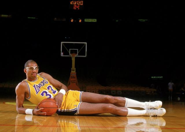 指环王比尔·拉塞尔，传奇的11枚总冠军戒指