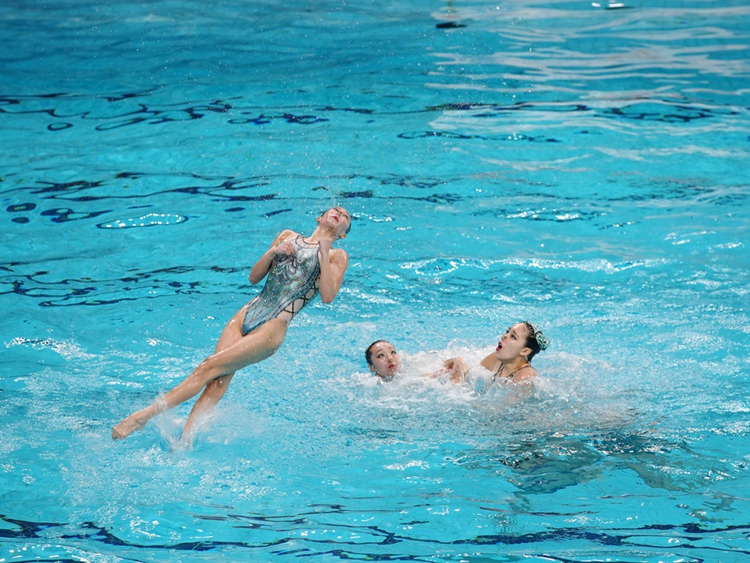 花样游泳，几岁开始学的艺术与科学