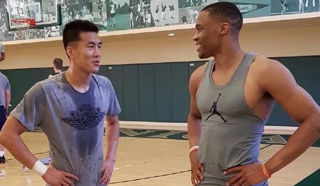 郭艾伦，篮球场上的飞人，生活中的幸福伴侣