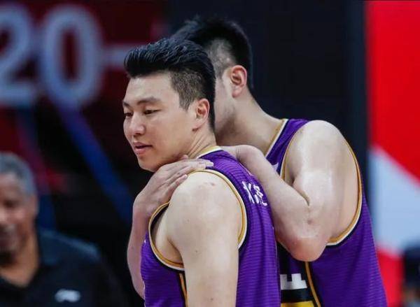 CBA新赛季展望，李根的转型与挑战——从得分机器到球队灵魂的蜕变之路