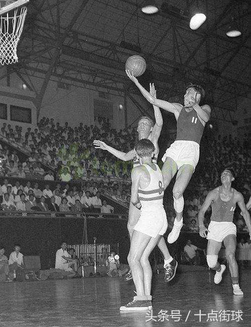 篮球标准高度揭秘，从规则到科学的高度设定