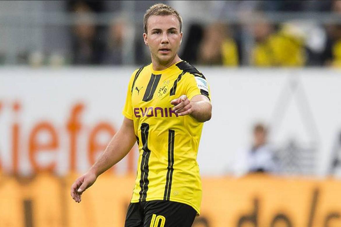 2014年巴西世界杯冠军，德国队问鼎大力神杯