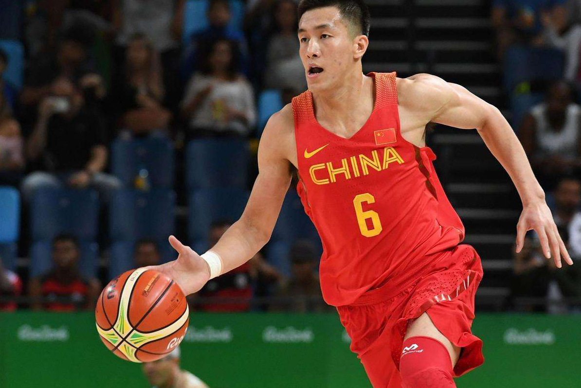 篮球巨擘，易建联的辉煌职业生涯