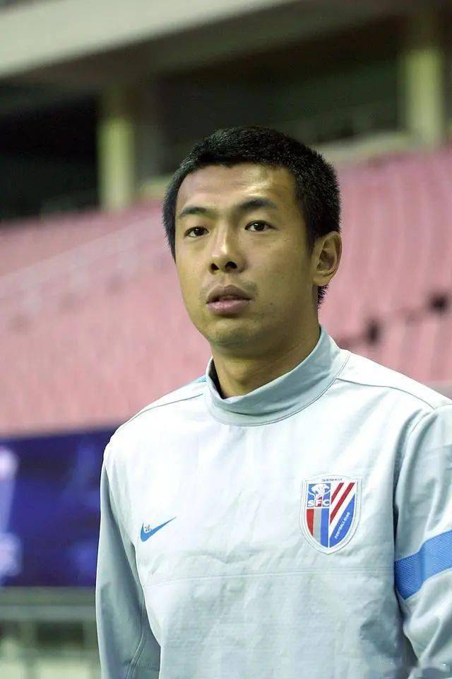 徐亮，一位曾闪耀国家队的足球健将