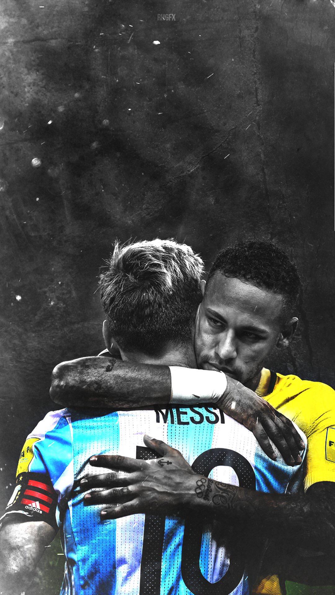 足球巨星C罗与梅西，历年身价一览表与市场价值分析