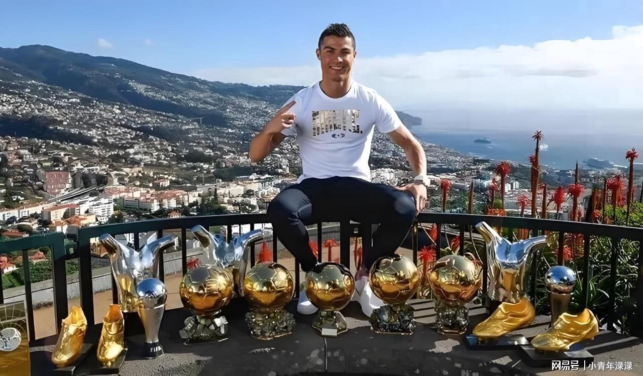 C罗的荣耀征途，从英超到意甲，他的联赛之旅