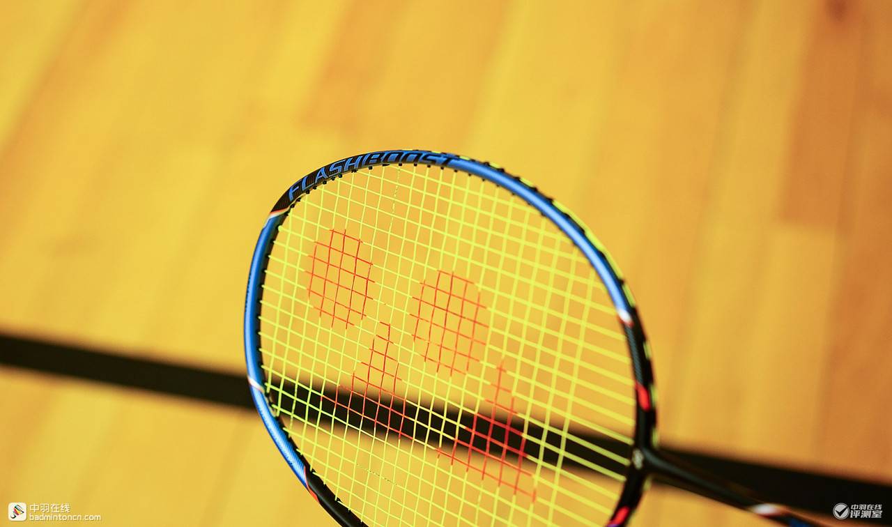 羽毛球之选，Yonex羽毛球拍的价格与性能解析