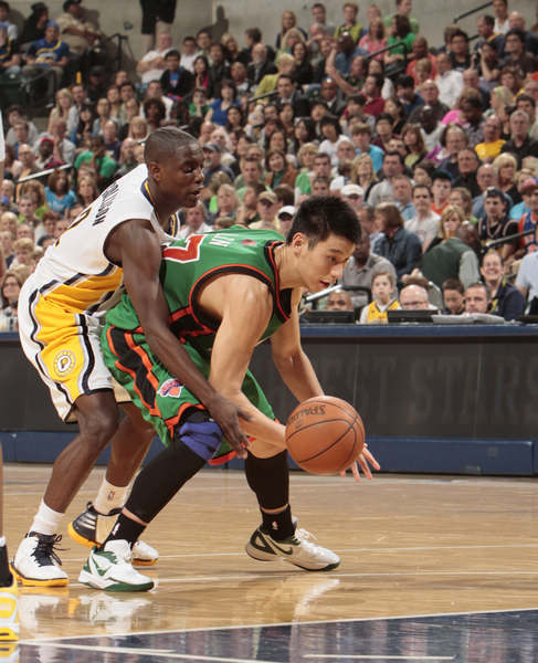 步行者对尼克斯，一场攻防兼备的较量