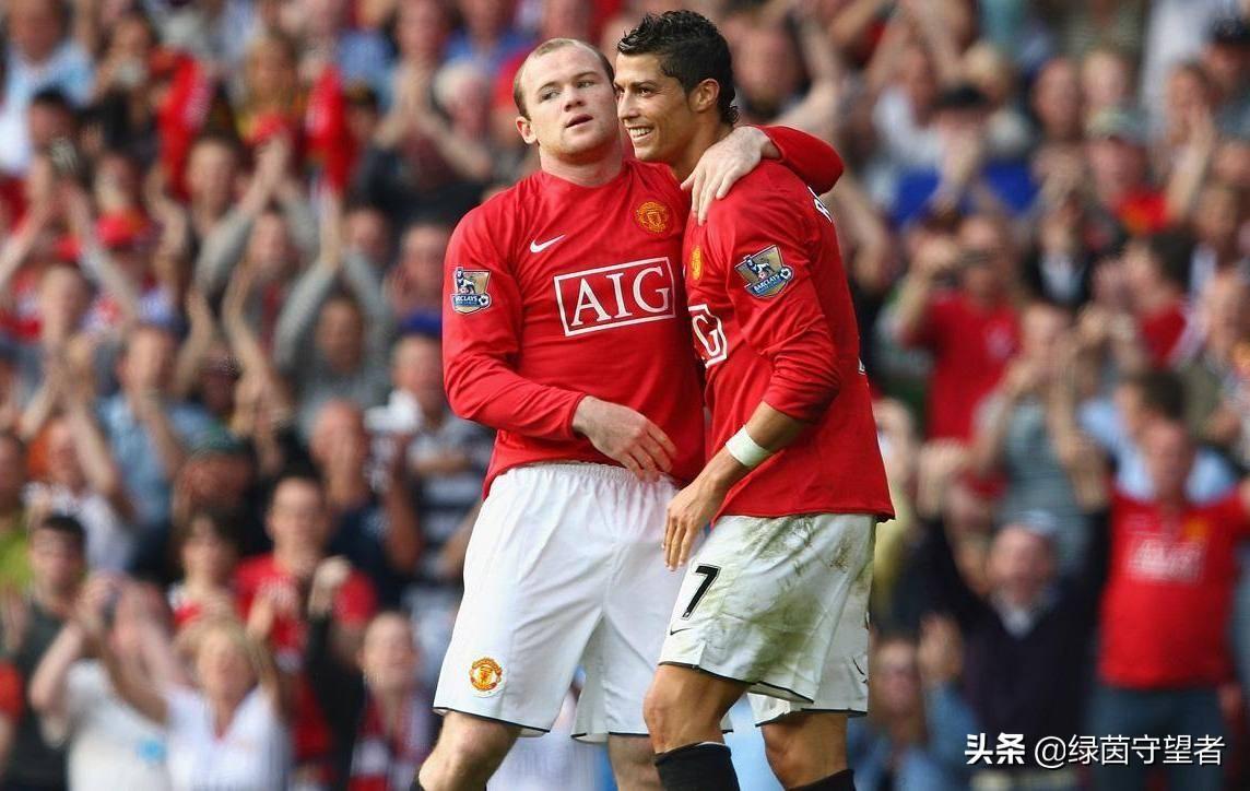 鲁尼与C罗，足球场上的双星对决