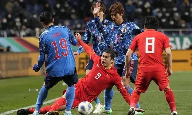 日本对伊朗足球，历史交锋、战术分析与未来展望